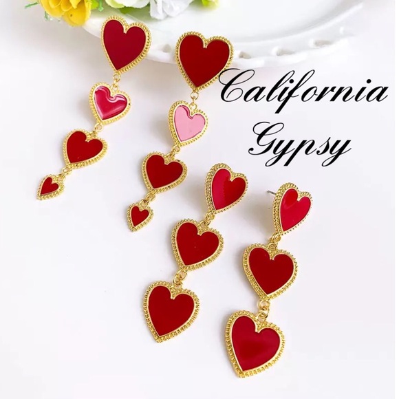 Heart Dangle Earrings❤️ - Picture 7 of 7